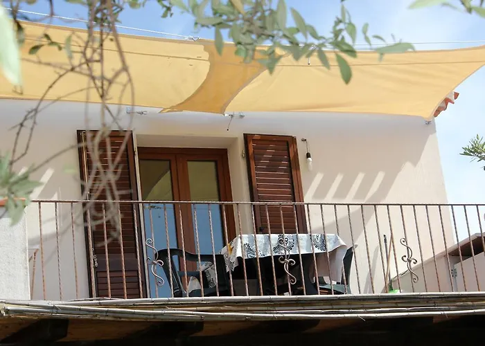 Oleandro アパート ロッツォラーイ